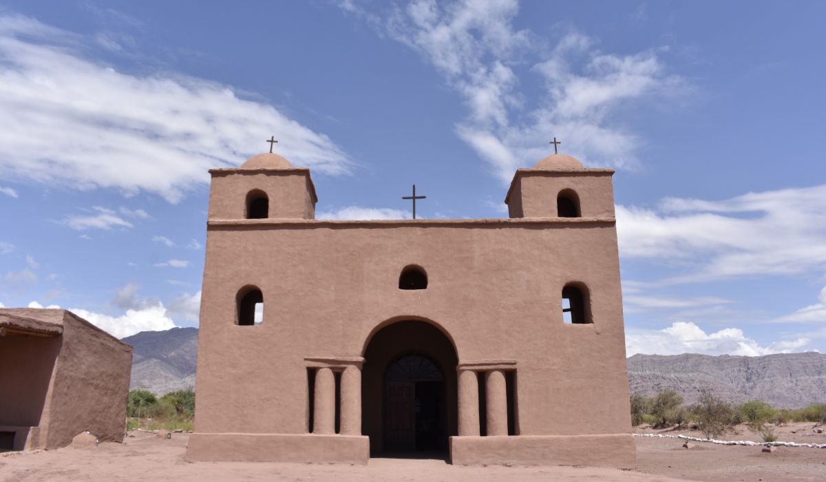 Iglesia La Iglesia camino a Fiambalá